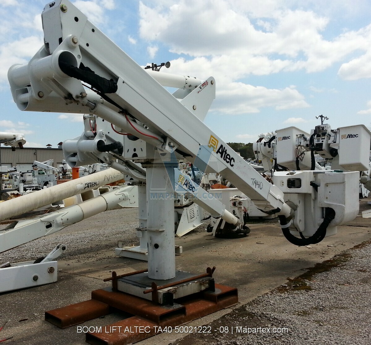 BOOM LIFT ALTEC TA40 For Sale
