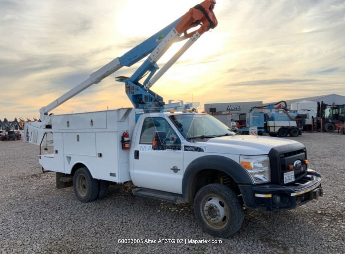 BOOM LIFT TRUCK FORD F550 ALTEC AT37G