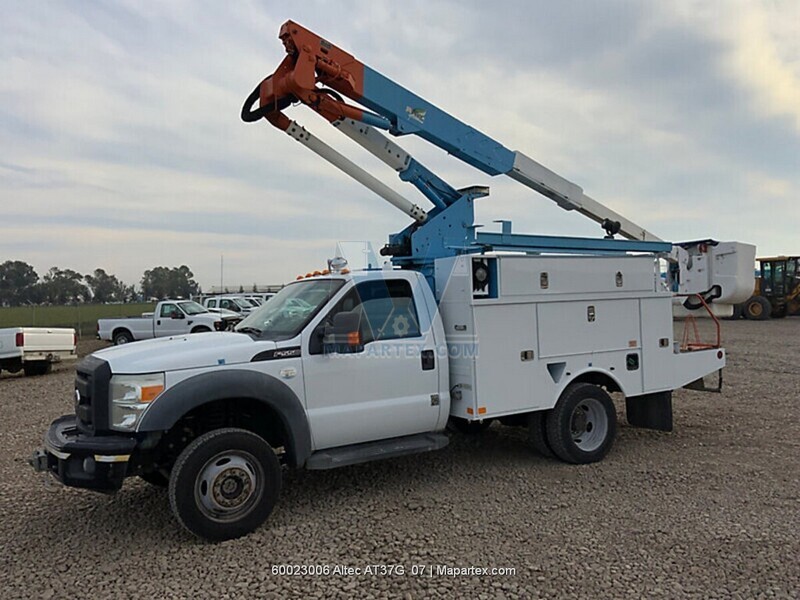 BOOM LIFT TRUCK FORD F550 ALTEC AT37G