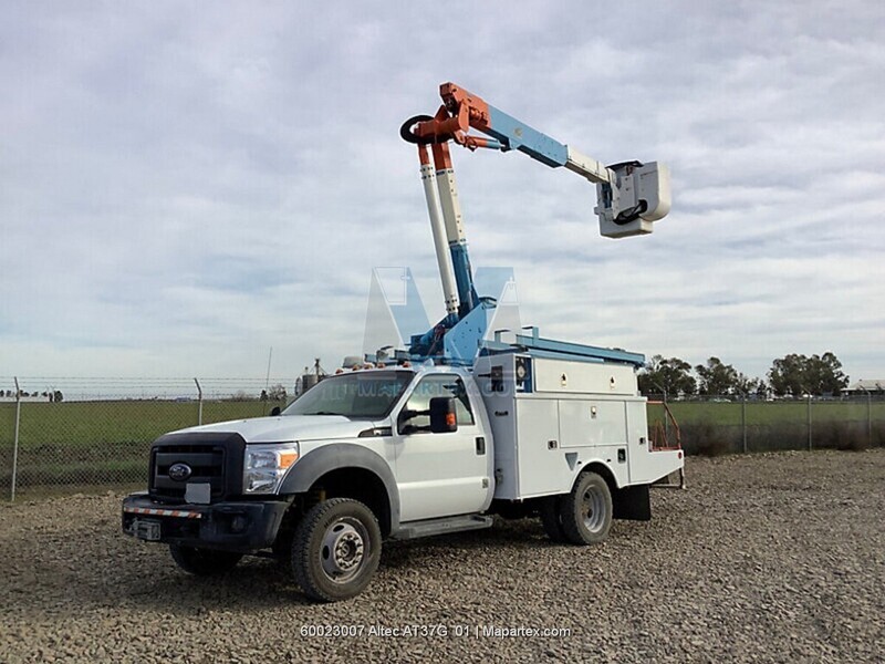 BOOM LIFT TRUCK FORD F550 ALTEC AT37G
