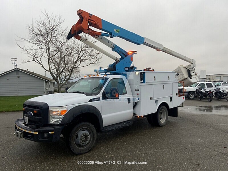 BOOM LIFT TRUCK FORD F550 ALTEC AT37G