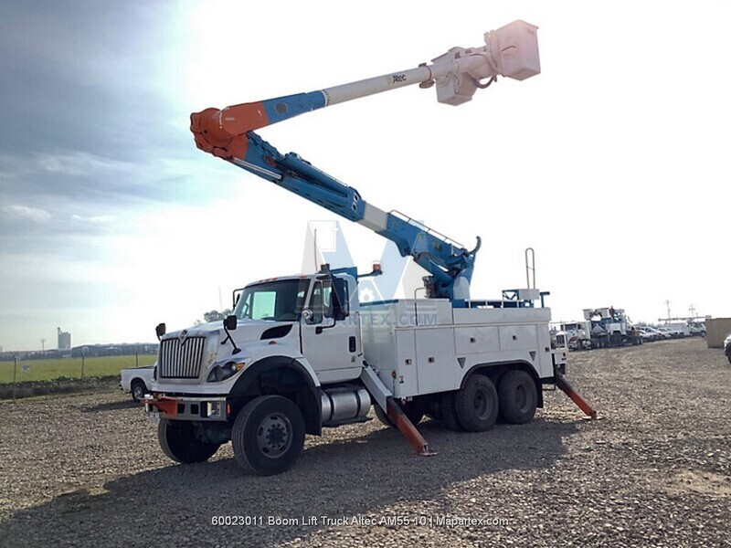 BOOM LIFT TRUCK INTERNATIONAL ALTEC AM55
