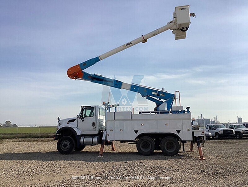 BOOM LIFT TRUCK INTERNATIONAL ALTEC AM55