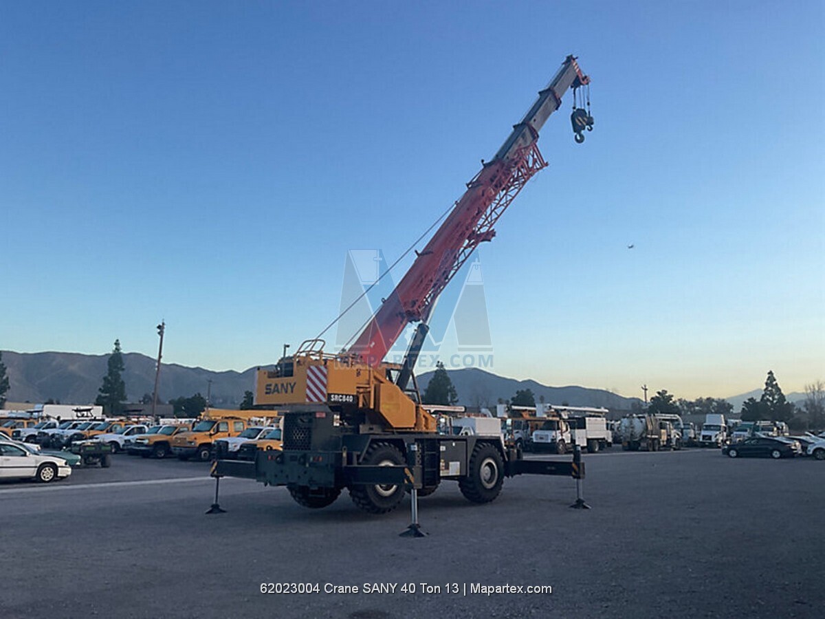 CRANE BOOM ALL-TERRAIN SANY 40 TON
