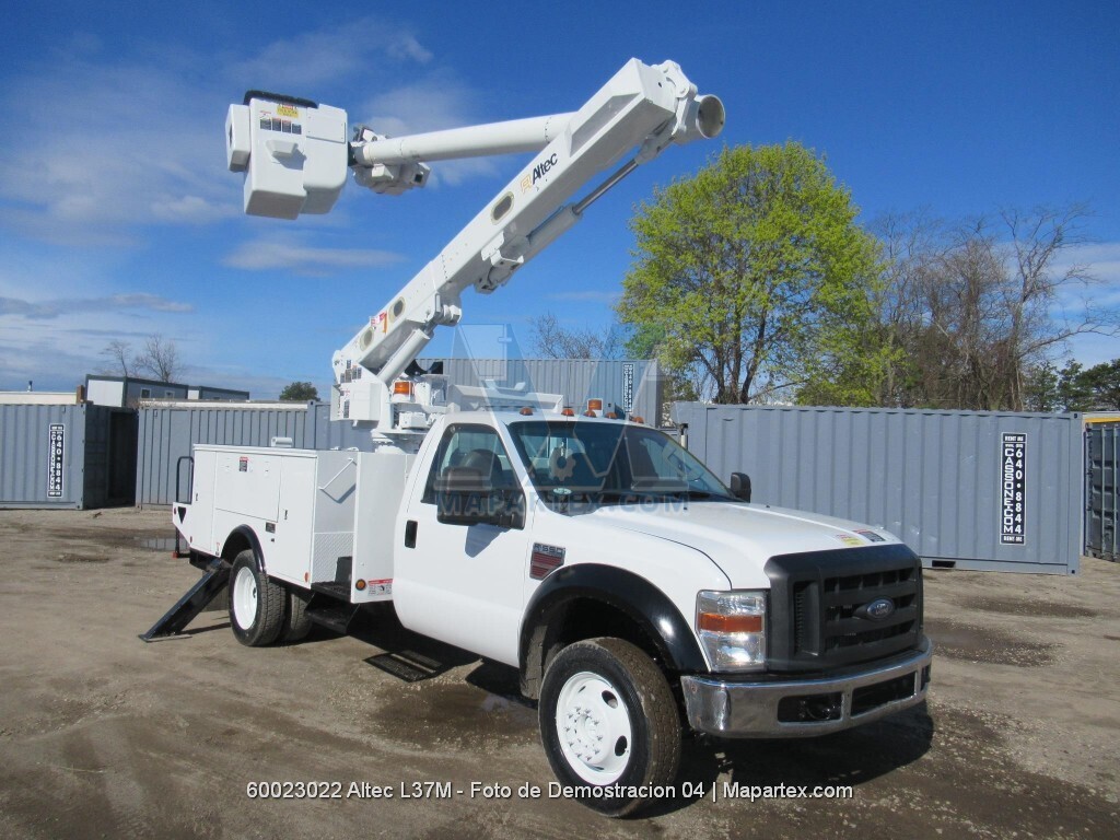 BOOM LIFT ALTEC WITH MATERIAL HANDLING 42FT