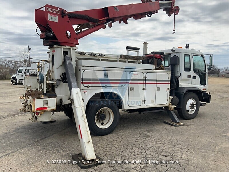 TRUCK DIGGER DERRICK TEREX TELELEC COMMANDER 48FT
