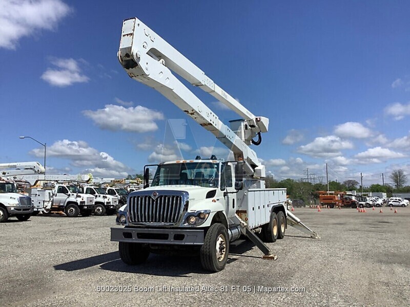 BUCKET TRUCK INTERNATIONAL ALTEC 81 FT