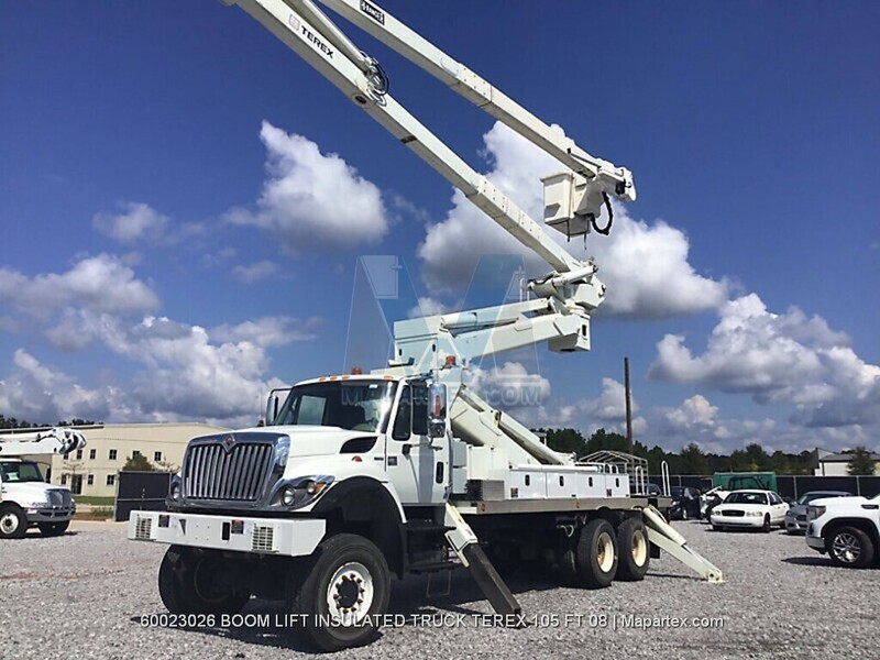 BUCKET TRUCK INTERNATIONAL TEREX 105 FT