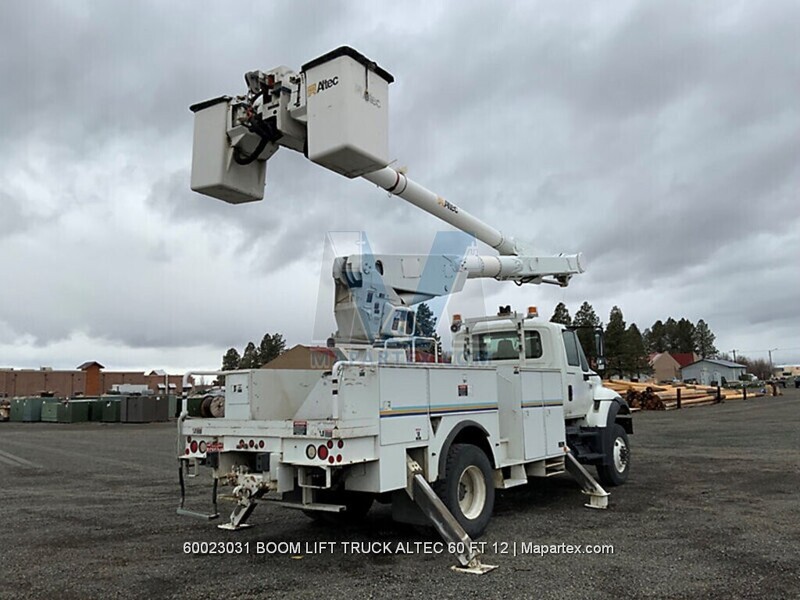 BUCKET TRUCK INTERNATIONAL ALTEC 60 FT