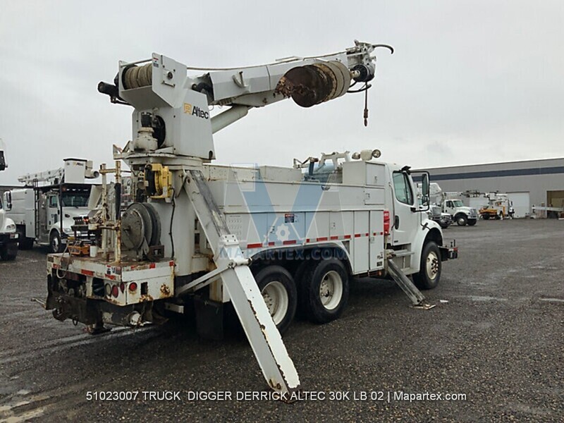DIGGER DERRICK ALTEC 30K LB
