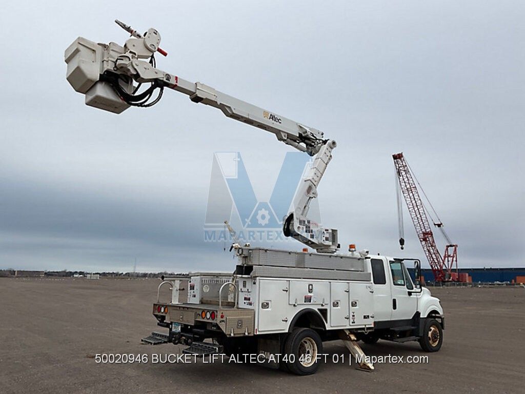 BOOM LIFT TRUCK FORD F550 ALTEC AT40 45FT