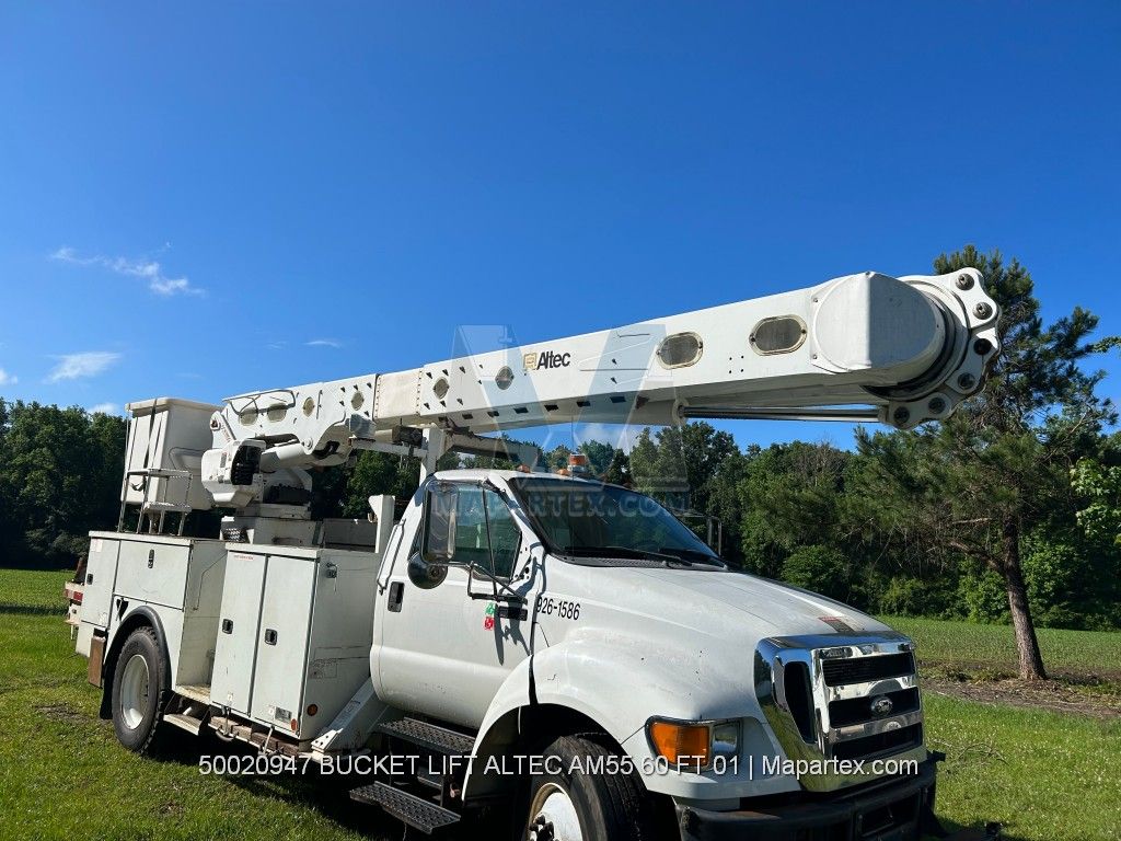 BOOM LIFT BUCKET ALTEC AM55 60 FT