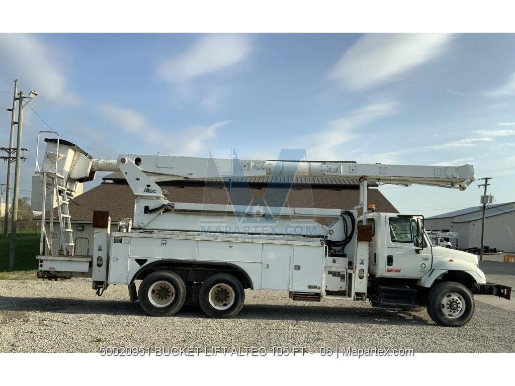 BOOM LIFT BUCKET ALTEC 105 FT