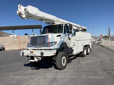 BOOM LIFT TRUCK HIGH REACH ALTEC 100 FT