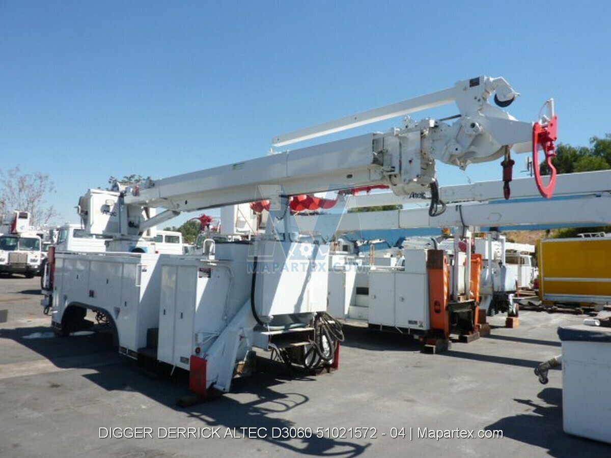 DIGGER DERRICK ALTEC D3060