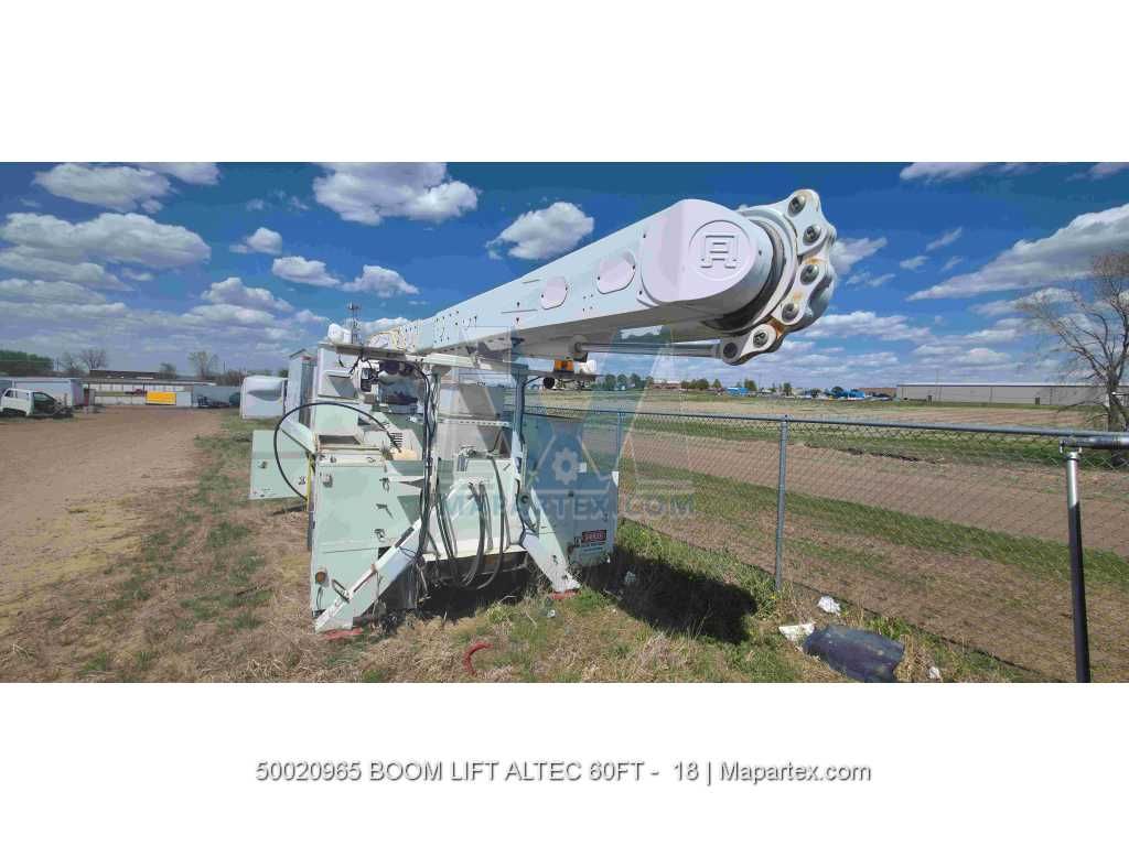 BUCKET LIFT ALTEC 60 FT