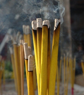 Incense Nitiraj -one pkg Sandalwood Incense Sticks 25gm