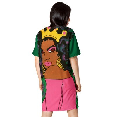 Black Queen T-shirt dress