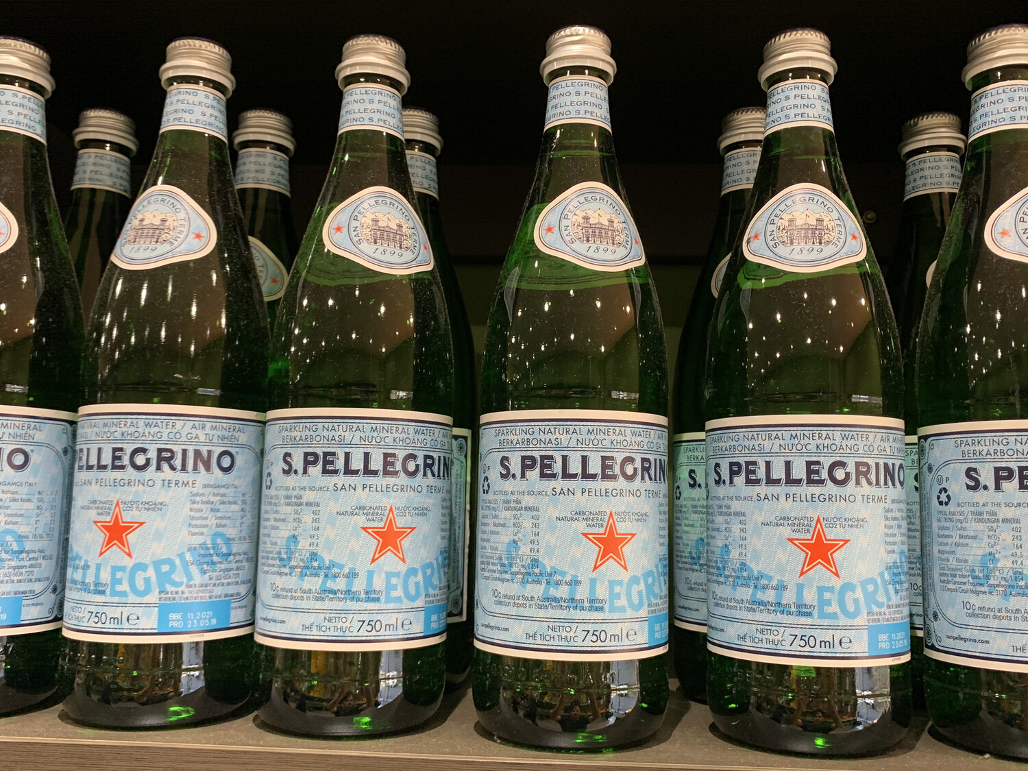 S.Pellegrino Sparkling Water 750ml