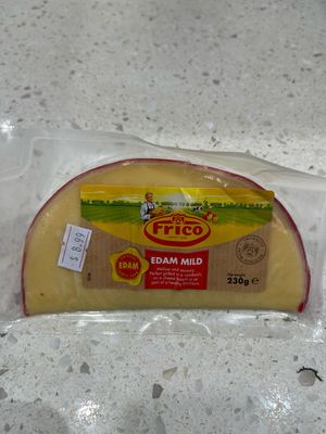 Edam Mild Cheese Wedge 230g