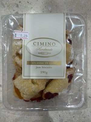 Classic Petite Jam biscuits