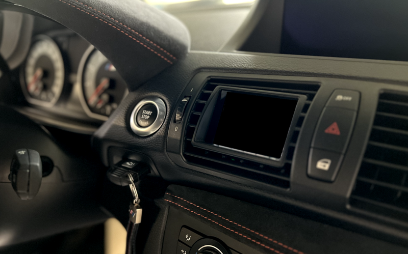 Lightweight Datendisplay BMW 1M Coupé Lightweight Datendisplay BMW 1M Coupé