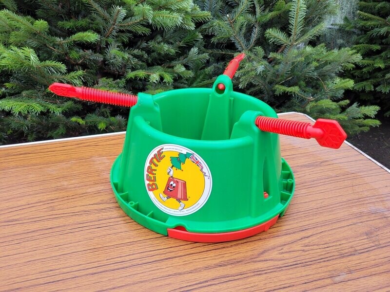 Green Christmas Tree Stand