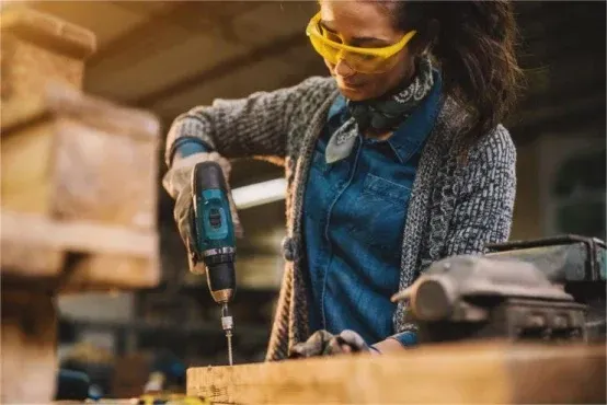 Workshop Handywomen DIY weekly course starting Tuesday 22nd September 1:00pm-2:00pm Workshop Handywomen DIY weekly course starting Tuesday 22nd September 1:00pm-2:00pm