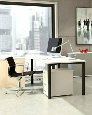 Schreibtisch mit fester Höhe
