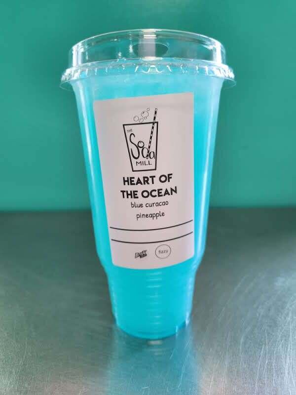 HEART OF THE OCEAN - Lemonade base with blue curacao and pineapple
