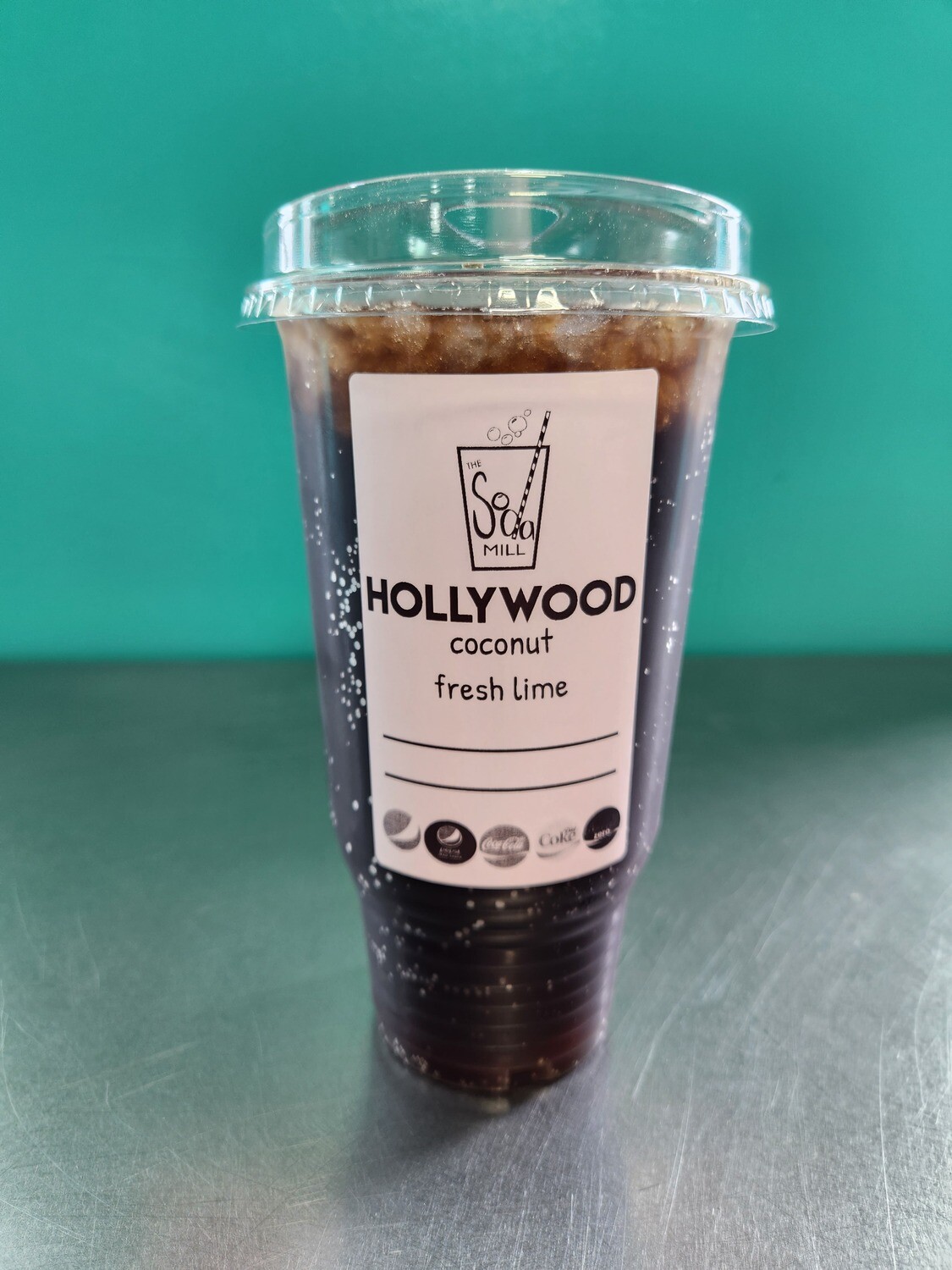HOLLYWOOD - Cola base with coconut and fresh lime