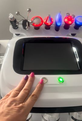 Hydrofacial Machine