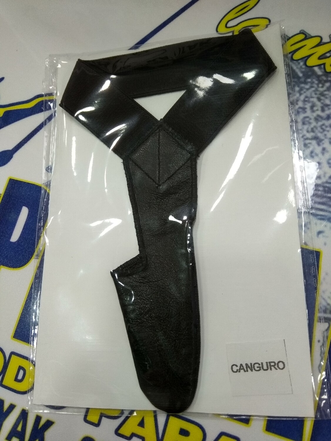 Dedin Fabricado a Mano - Piel Canguro - con sujetamuñeca