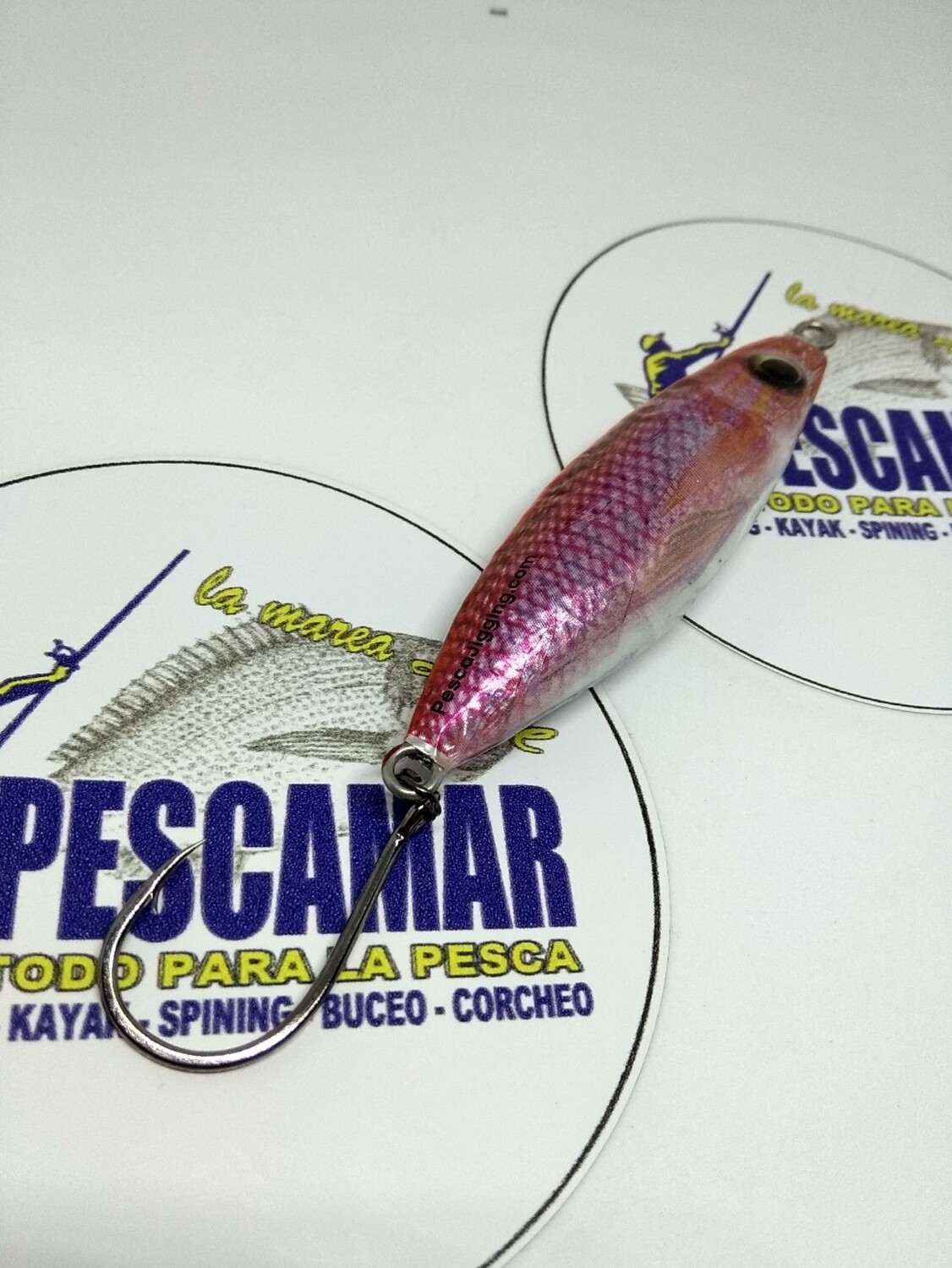Jig Realista TresColas 130gr - 9cm - Decorado a Mano Artesanal