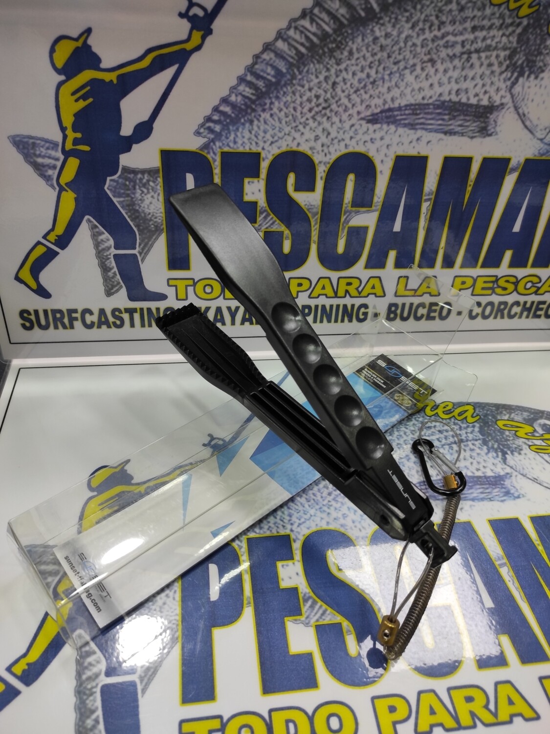 Pinza sujeta peces 20cm