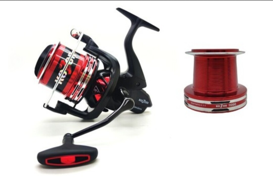 CARRETE AKAMI KOZOR EDITION RED 8000