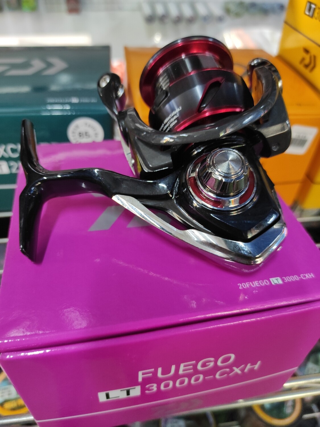 Carrete Daiwa Fuego LT 3000 CXH