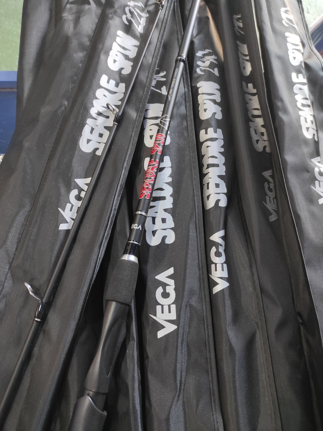 Caña Vega SEACOR Spin 220 - 2.20Mtr / Ac 7-40Gr / Peso150Gr / High Tensile Carbon