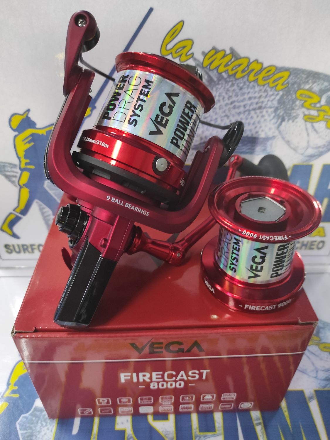 Carrete Vega Firecast 8000 Rojo - 9Ro - Ra4.1:1 - Re90Cm - Pe650Gr - Fr25Kg - 2Bo - 135412 Carrete Vega Firecast 8000 Rojo - 9Ro - Ra4.1:1 - Re90Cm - Pe650Gr - Fr25Kg - 2Bo - 135412
