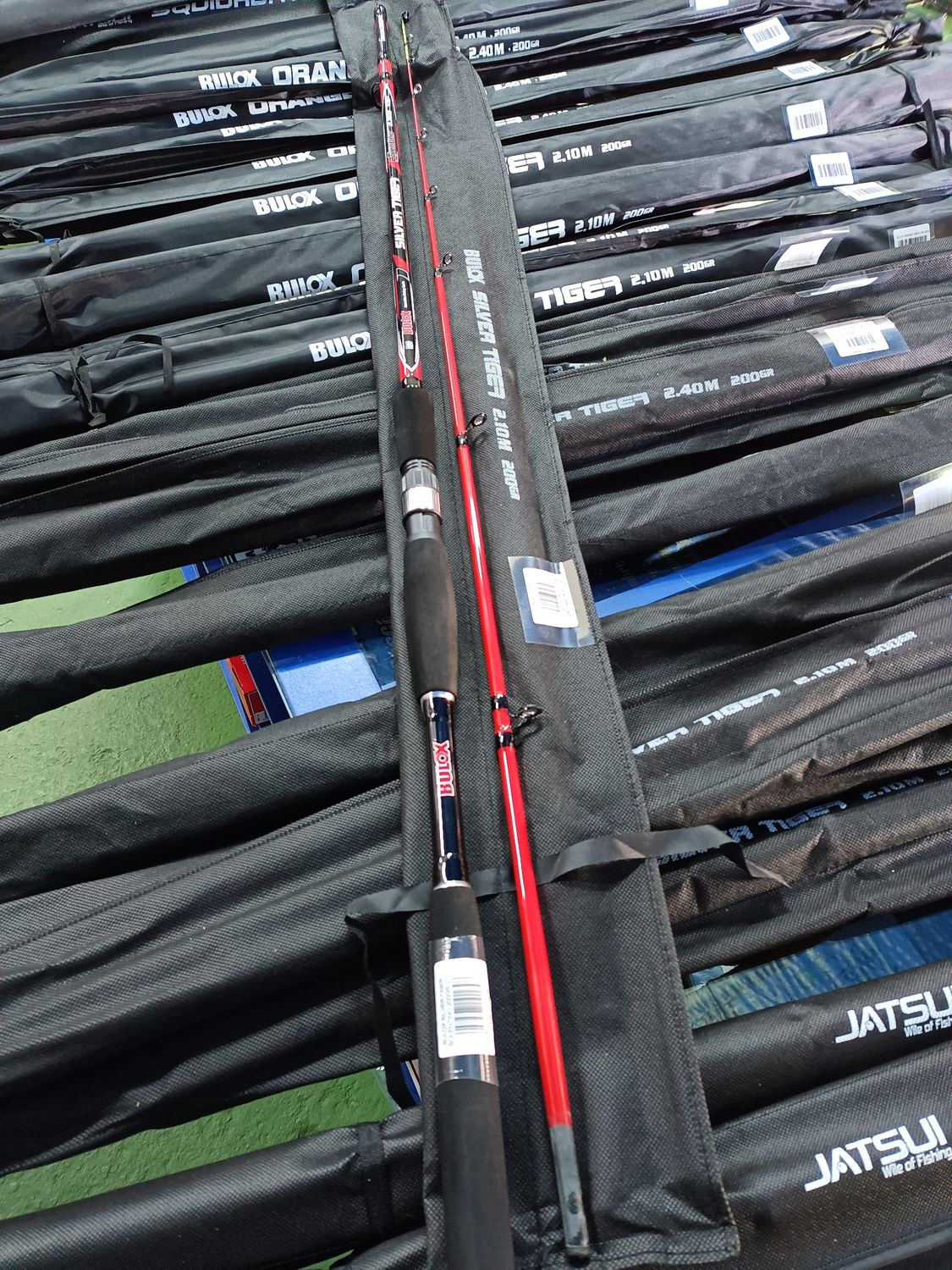 Caña Bulox Silver Tiger 2.10Mtr - Ac200Gr - 2 piezas - 101648