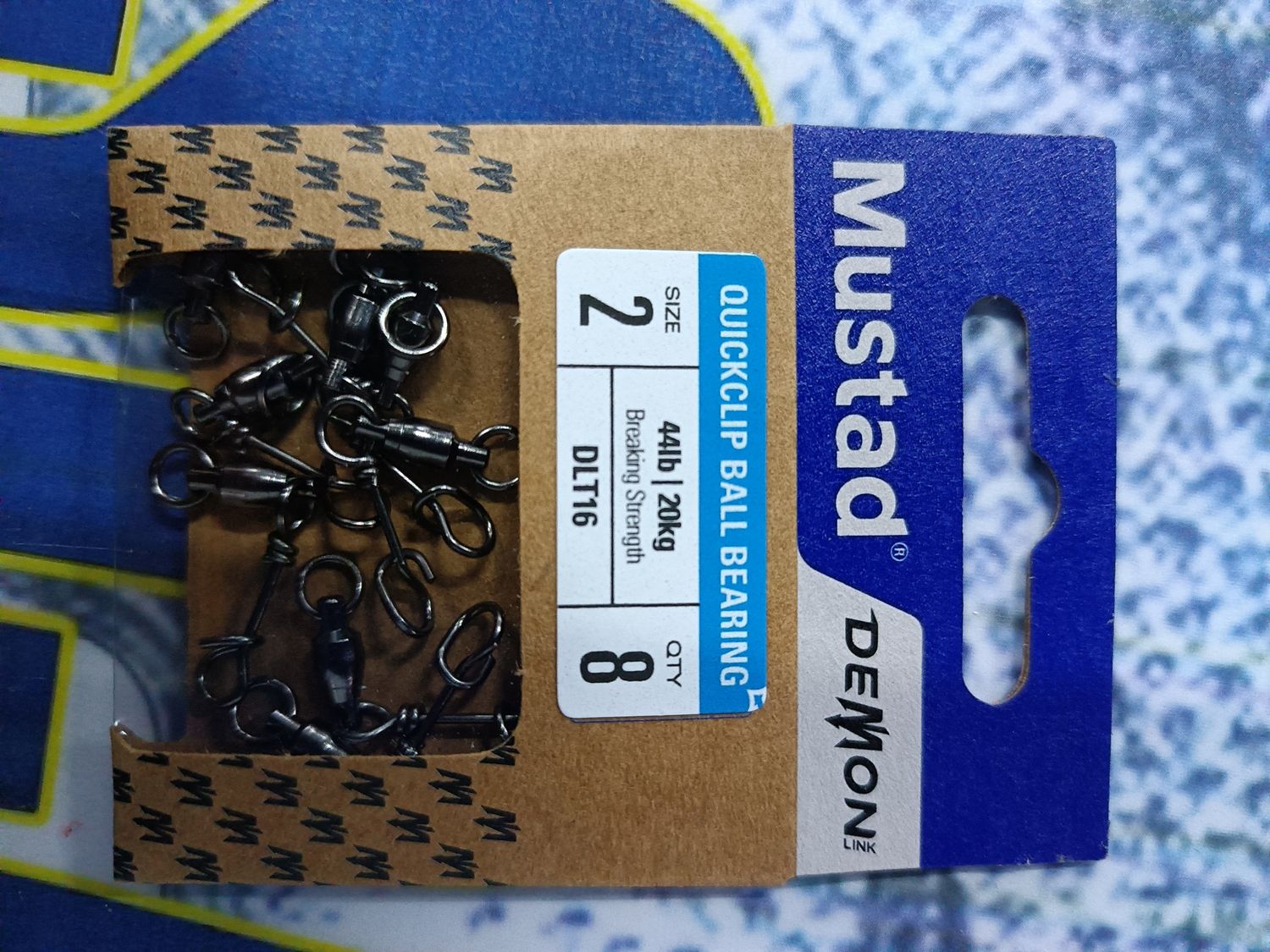 Grapa con Giratorio Mustad Num 2 - 44Lb/20Kg - DLT16 - 8und - 545205