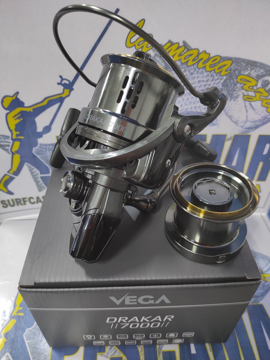 Carrete Vega DRAKAR 7000 - 2 Bobinas / 9Rod / Rat4.6:1 / Vu102cm / Peso 650Gr / Freno 18Kg / 146326