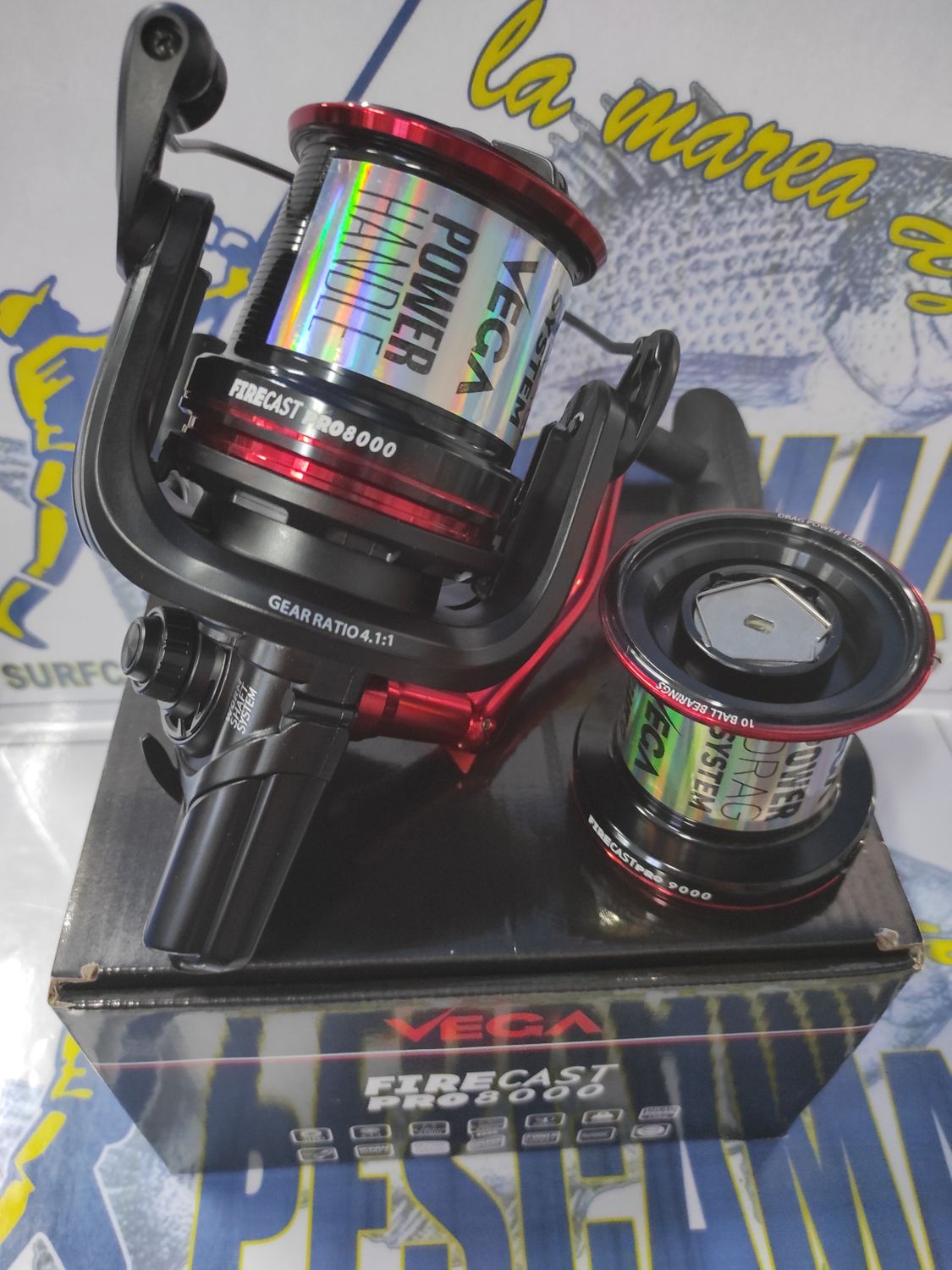Carrete Vega FireCast Pro8000 / 2 Bobinas / 10 Rod / Ra4.1:1 / Vu90Cm / Peso650Gr / Frenó 15Kg / 147033