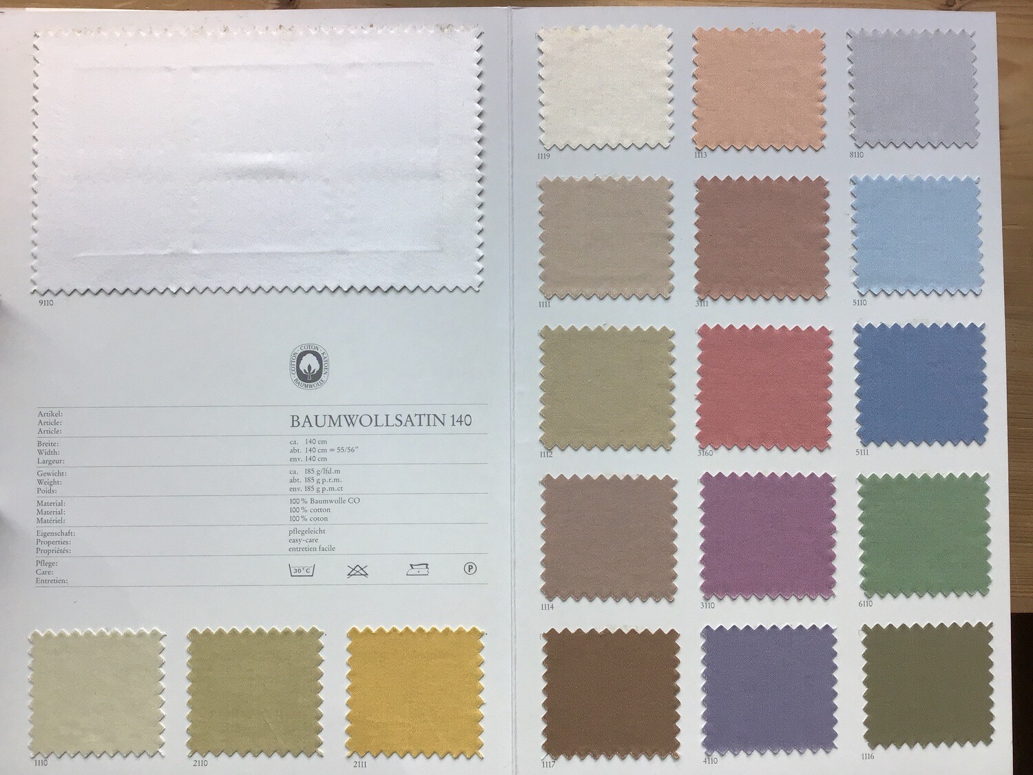 Carte coloris échantillons Coton-Satin 140
