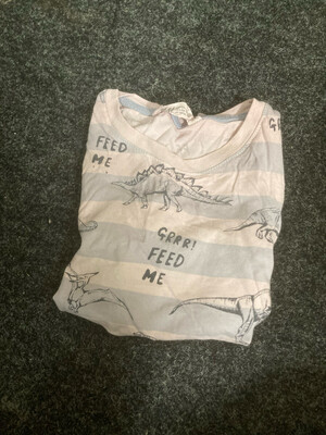 T-shirt H&M gris-rose motifs dinosaures taille 134-140 T-shirt H&M gris-rose motifs dinosaures taille 134-140