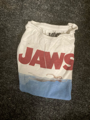 T-shirt jaws Tm motifs eau taille 140