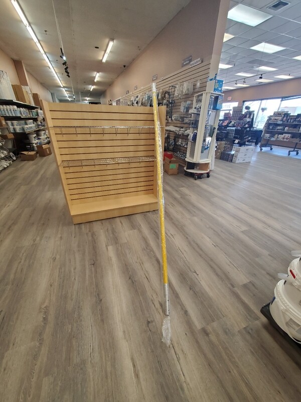 8&#39; - 16&#39; TELESCOPIC YELLOW FIBERGLASS VAC POLE