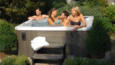Sunrise F61-S Hot Tub