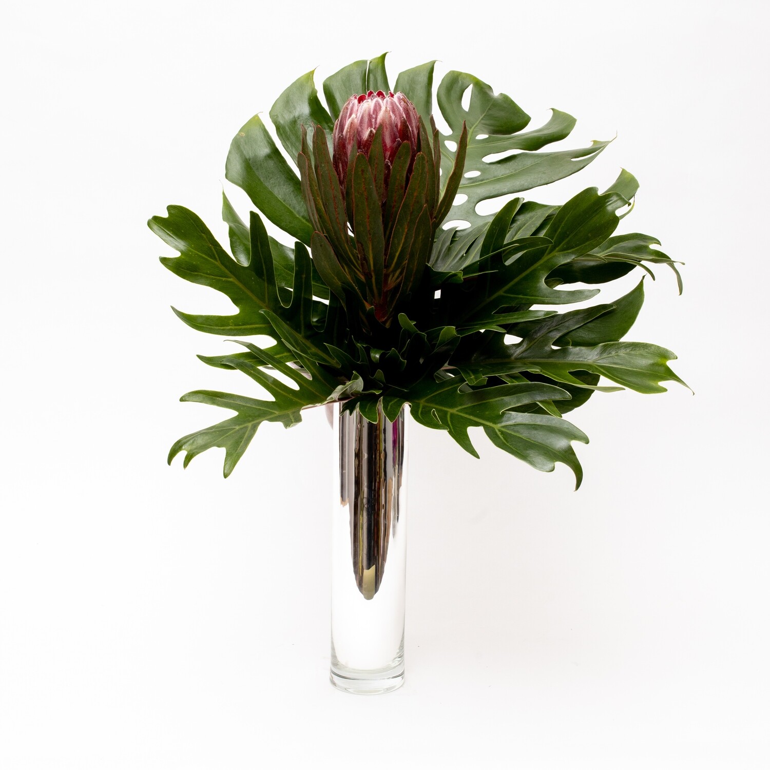 AVRE
ARRANJO FLORAL COM VASO AVRE
ARRANJO FLORAL COM VASO