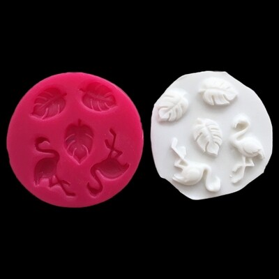 33234 Küçük Flamingolar Ve Üç Yaprak (7 cm)